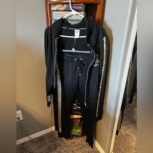 Victoria’s Secret sweat pants set